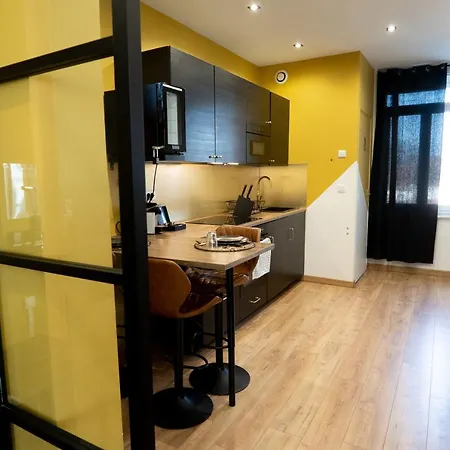 Capsule Premium Balneo & Home Cinema Valenciennes Exterior photo