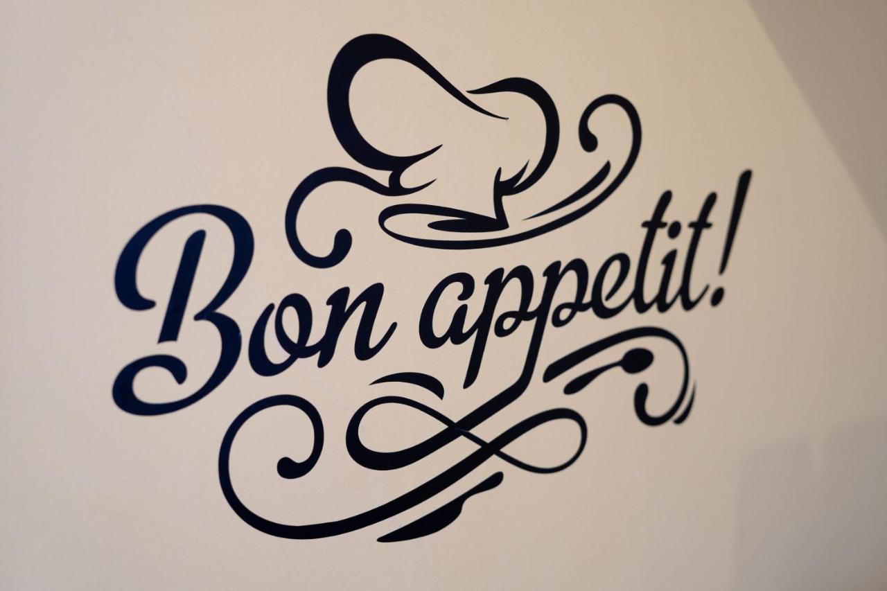 Capsule Premium Balneo & Cinema Apartment Valenciennes